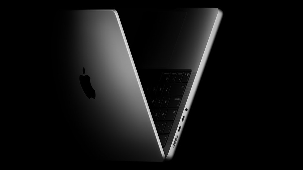 آبل MacBook Pro بشريحة M5